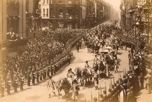 Regina Vittoria, processione del Giubileo di Diamante, 1897 da English Photographer