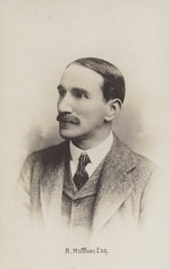 R Matthias