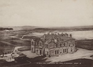 Royal and Ancient Golf Club House e Links, St Andrews da English Photographer