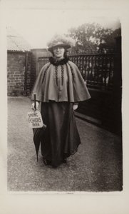 Mode primaverili, 1886 da English Photographer