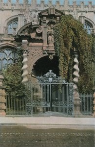 Portico di St. Mary da English Photographer