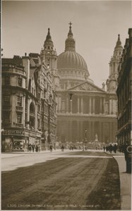 Cattedrale di St Paul e Ludgate Hill, Londra da English Photographer