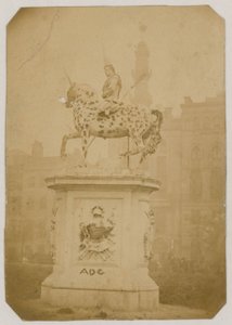 Statua di Re Giorgio I, Leicester Square, Londra da English Photographer