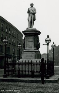 Statua di Richard Cobden da English Photographer