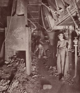 Stokehold di una nave da guerra (foto b/n) da English Photographer