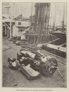 Il cannone esploso a bordo della HMS Cordelia da English Photographer