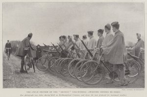 La Sezione Ciclistica dei Volontari Artisti, in Attesa di Ordini per Partire da English Photographer