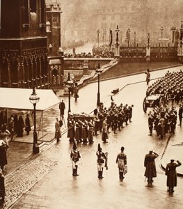 Il corteo funebre che si forma alla Westminster Hall, 1936 da English Photographer