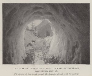 Il tunnel del ghiacciaio ad Albula, in Svizzera orientale, completato il 28 maggio da English Photographer