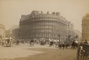 Il Grand Hotel a Trafalgar Square da English Photographer