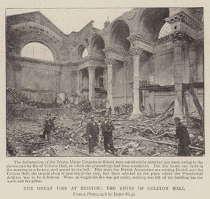 Il grande incendio a Bristol, le rovine della Colston Hall