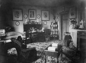 La stanza da soggiorno della Regina, Villa Hohenlohe, Baden-Baden, fine anni 1860 da English Photographer