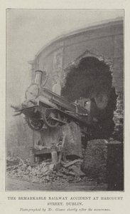 Il notevole incidente ferroviario a Harcourt Street, Dublino da English Photographer