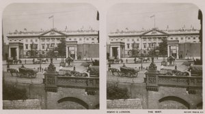 Royal Mint, Londra da English Photographer