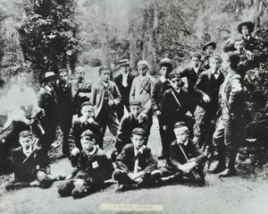 Il primo viaggio scolastico del London School Board. Bambini della Bell Road Higher Grade School, Peckham visitano una miniera nella Foresta di Dean, 1896
