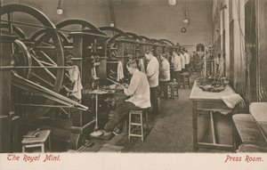 La sala di stampa della Royal Mint, Londra da English Photographer