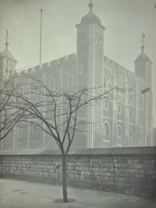Torre di Londra, Tower Hill: Torre Bianca, 1899 da English Photographer