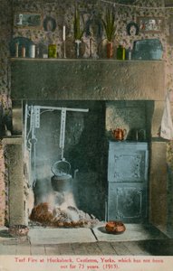 Fuoco di torba a Huckaback, Castleton, Yorks, che non si è spento da 73 anni. Cartolina inviata nel 1913