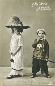 Due bambini in costume da English Photographer