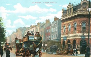 Upper Street a Islington da English Photographer