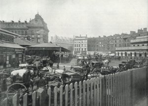 Stazione di Victoria, vista generale del piazzale della stazione (foto in b/n) da English Photographer