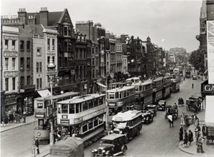 Whitechapel High Street, Londra, c.1930 da English Photographer