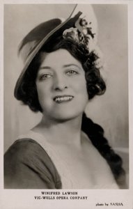 Winifred Lawson, Vic-Wells Opera Company da English Photographer