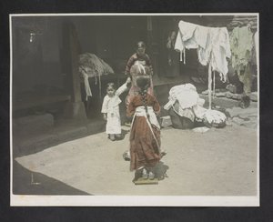 Giovani ragazze, Album fotografico della Corea