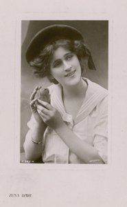 Zena Dare da English Photographer
