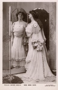 Zena Dare, cantante e attrice inglese da English Photographer
