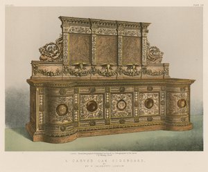 Una credenza in quercia intagliata