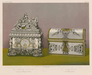 Un orologio da tavolo; Un cofanetto da English School