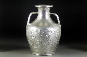 Replica vittoriana in argento del Vaso Portland, 1844 da English School