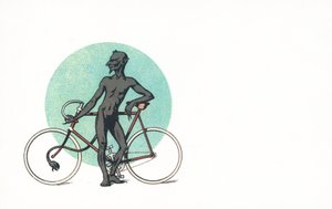 Una figura diabolica accanto a una bicicletta