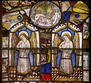 Un pannello nella finestra est che raffigura due angeli e il leone di San Marco da English School