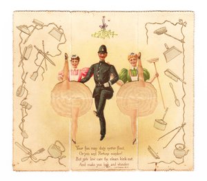 Una cartolina pop-up di un poliziotto e due donne che fanno il calcio alto, c.1920 da English School