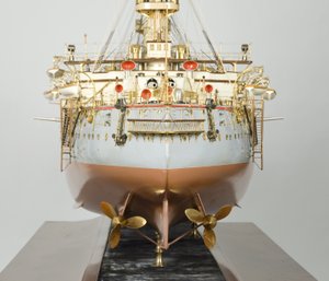 Modello del costruttore della corazzata giapponese "Hatsuse", c.1890-99 da English School