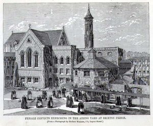Detenute che si Esercitano nel Cortile della Prigione di Brixton, da 