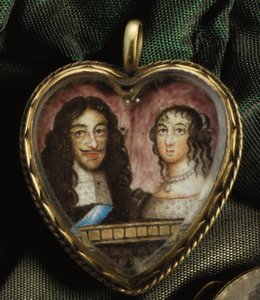 Pendente commemorativo a forma di cuore di Carlo II da English School