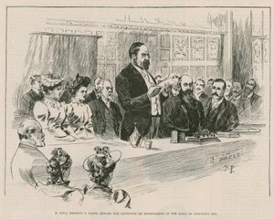 M Emile Zola che legge un documento davanti all