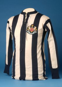 Maglia del Newcastle United dalla finale della FA World Cup, 1911 da English School