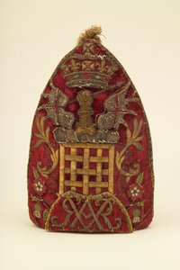 Cappello da granatiere da ufficiale, circa 1708 da English School