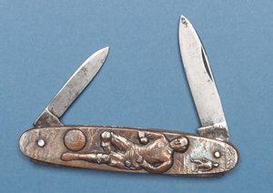 Coltello tascabile con disegno di calcio