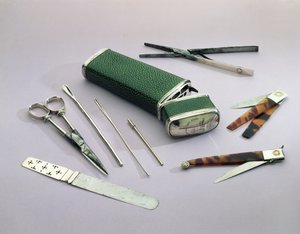 Etui da tasca, contenente strumenti chirurgici per operazioni minori (shagreen, argento, acciaio e guscio di tartaruga)