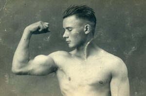 Ritratto di un culturista, c.1898