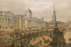 Processione che passa attraverso il nord di Trafalgar Square da English School