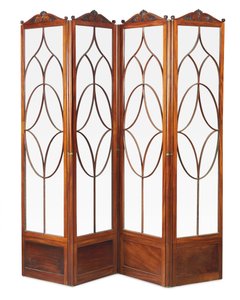Schermo a quattro pieghe in stile Regency con cresta fogliata, c.1815 da English School