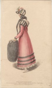 Mantello russo, pelisse e cappello da English School