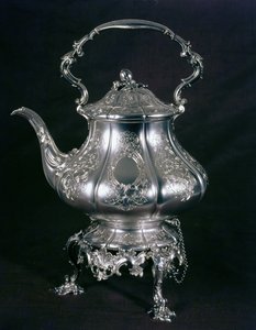 Teiera e bollitore con supporto e bruciatore di Messrs. Barnard, Londra, 1852