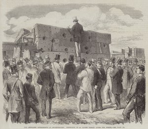 Gli esperimenti di artiglieria a Shoeburyness, ispezione del bersaglio La Gloire dopo il tiro (incisione) da English School